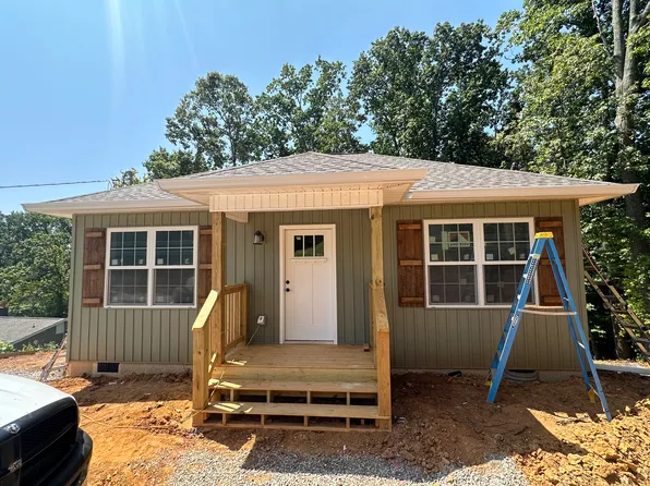 4335 Apex Dr, Knoxville, TN 37919