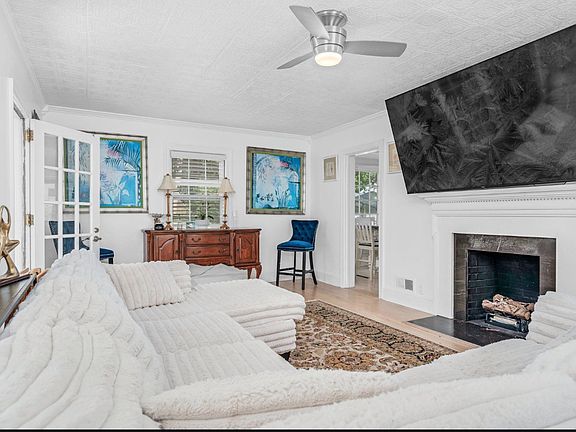 5th image of 322 Piedmont Ave