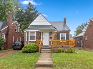 8153 Lauder St, Detroit, MI 48228