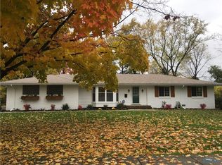 553 Willow Ln, Perrysburg, OH 43551