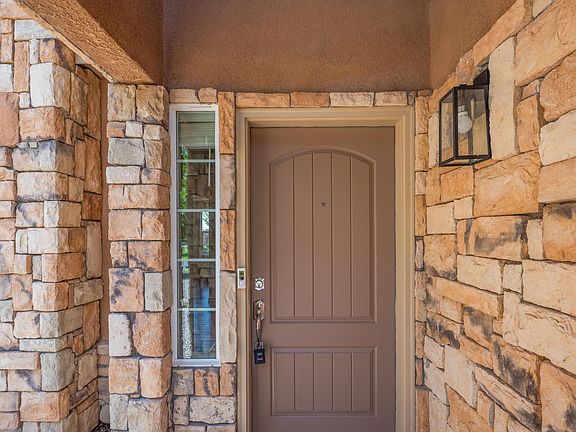 5th image of 10140 Avenida Vista Sol NW