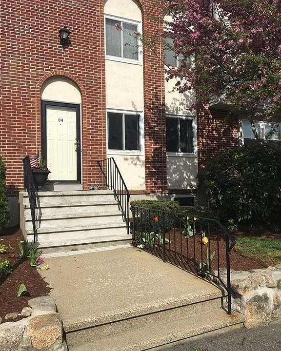 1st image of 560 Bedford St APT D4