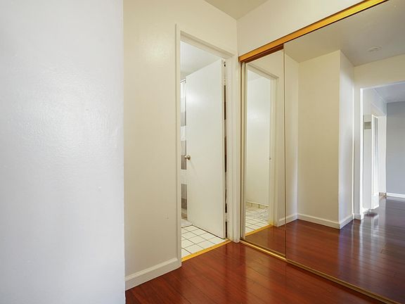 5th image of 200 Dumbarton Ave APT 15