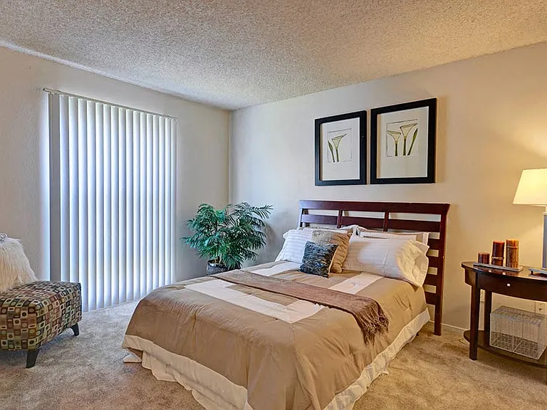 Baycliff Apartments — Photo 3
