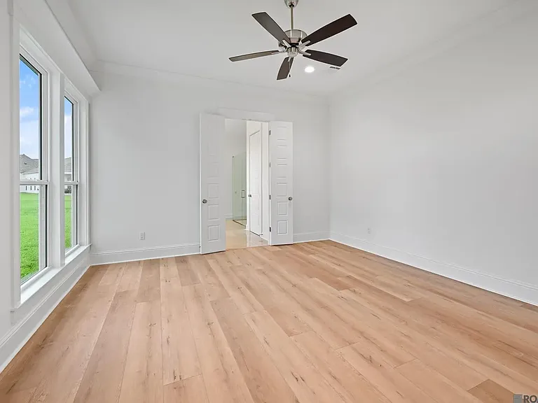4463 Camargue Ave — Photo 12