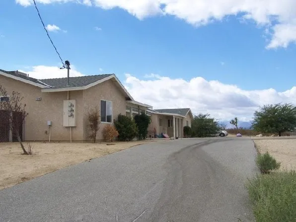 7358 Olympic Rd APT A, Joshua Tree, CA 92252