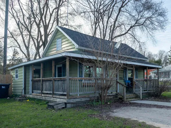 407 Richardi St, Bellaire, MI 49615