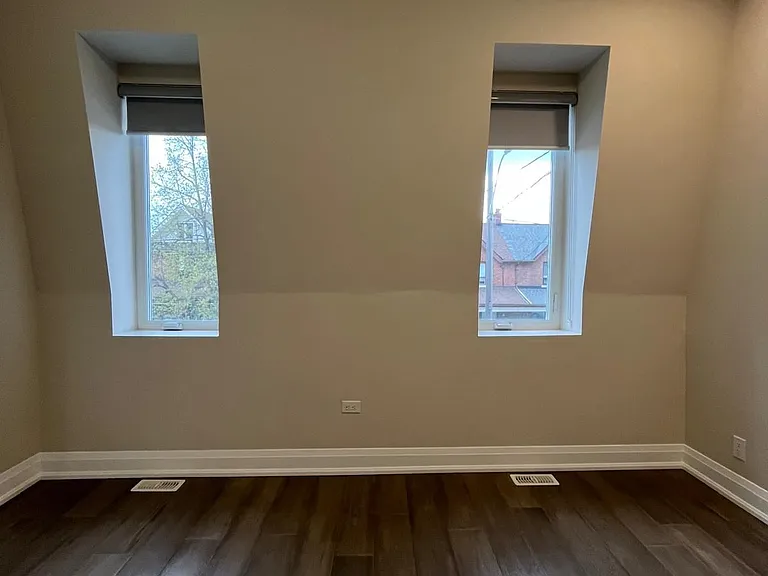 213 Osler St #2 — Photo 16