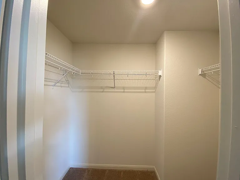 105 Brunswick Ln — Photo 20