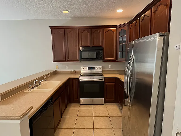 3812 Black Spruce Ln — Photo 9