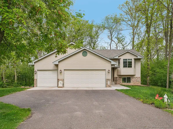 715 Lewis Ave, Rush City, MN 55069