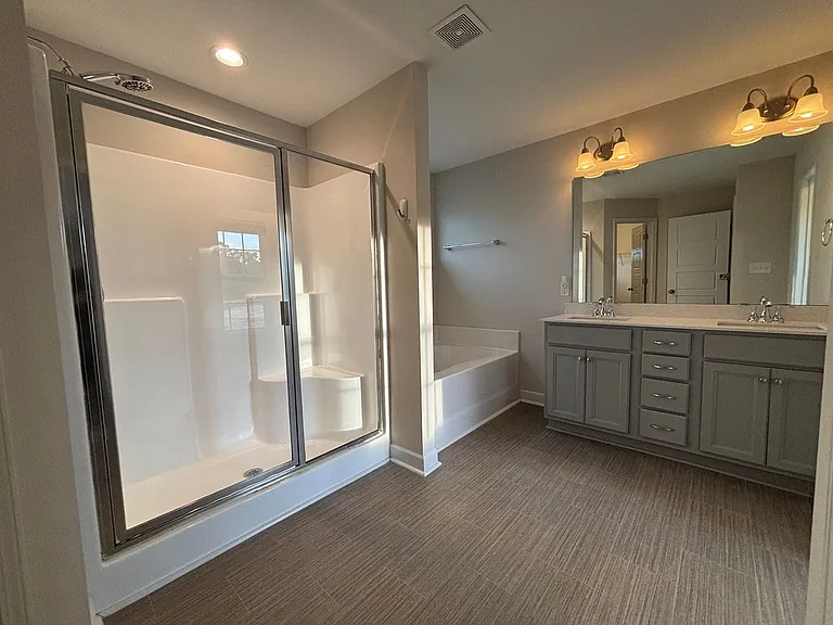 4716 Scenic Pines Dr — Photo 20