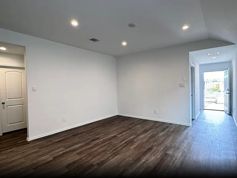 24330 Saddlestone Green Dr — Photo 13