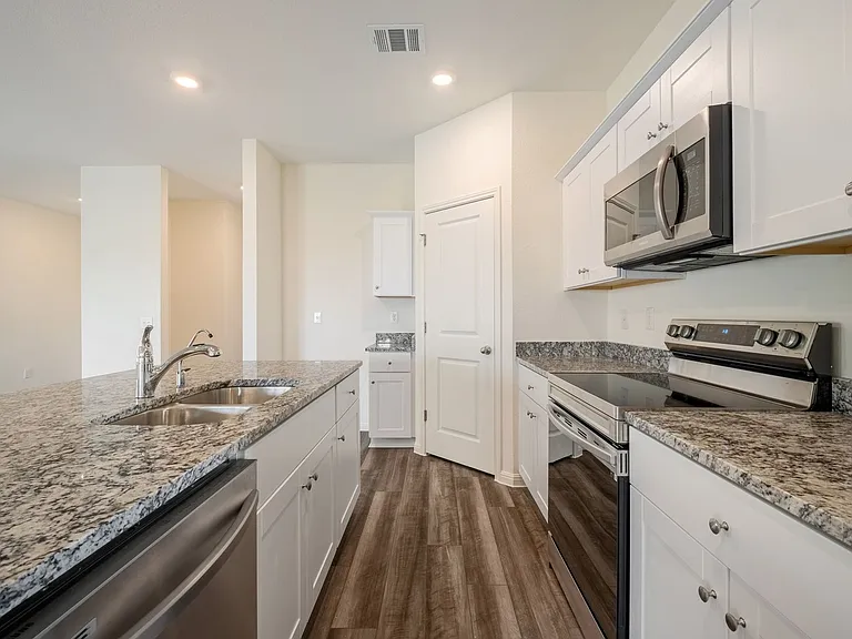 391 Wren Ln — Photo 9