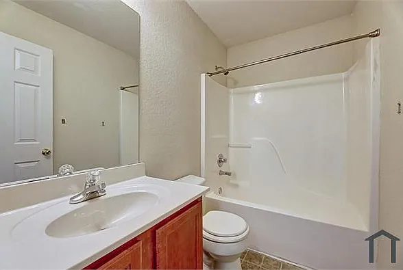 1356 Upshur Pl — Photo 17