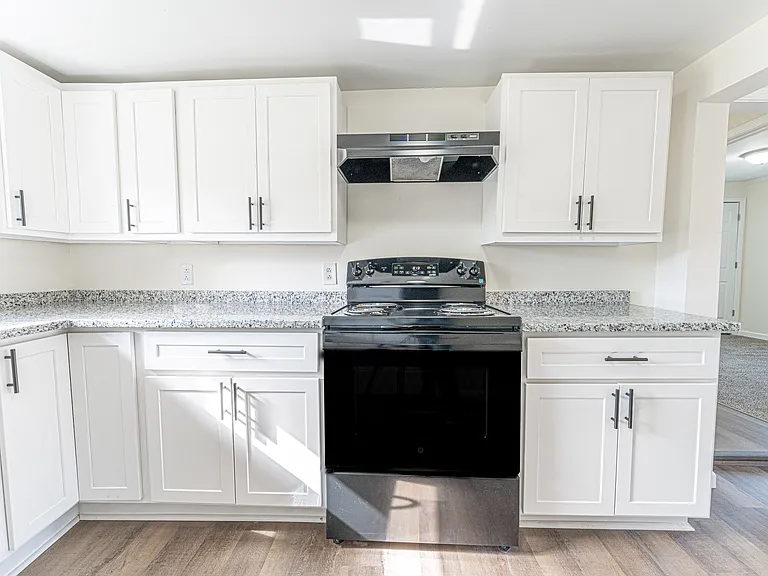 803 S 4th St — Photo 19