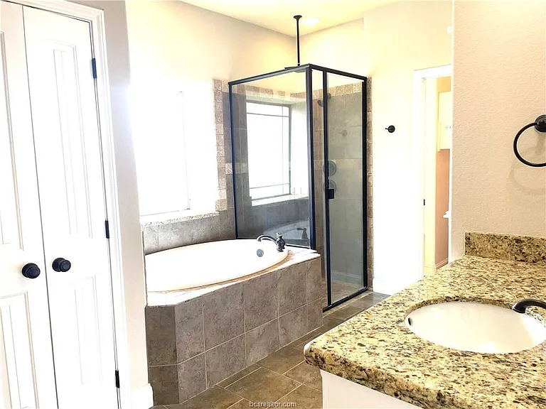 4106 Rocky Mountain Ct — Photo 8