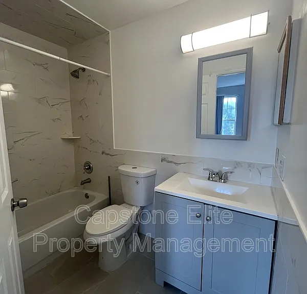 20 Ashby Ln #3 — Photo 6
