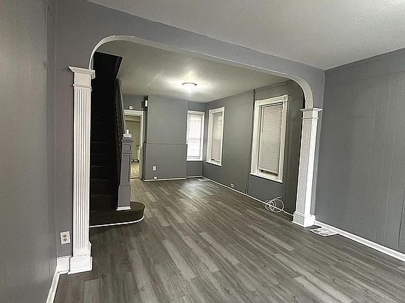2nd image of 49 Charles St