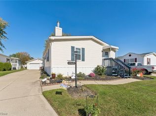 1565 Birdie Ln, Painesville, OH 44077
