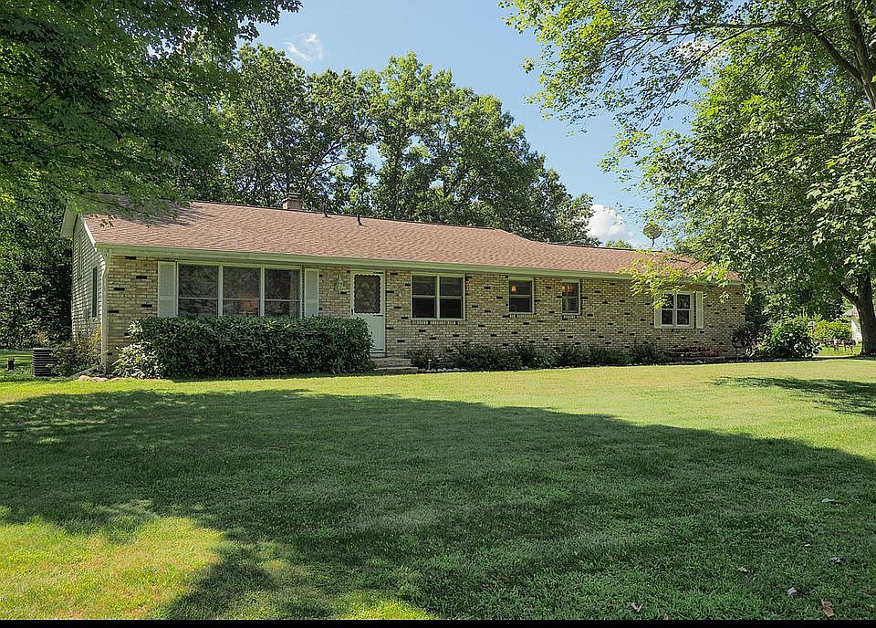 1st image of 34379 Bond Dr