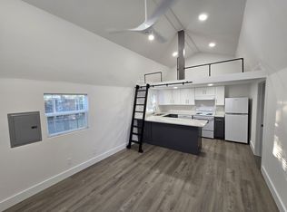 9420 1/2 Forest Hills Blvd, Dallas, TX 75218