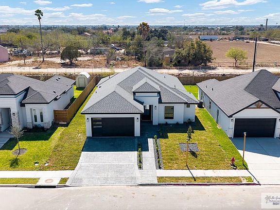 2nd image of 901 Azalea St