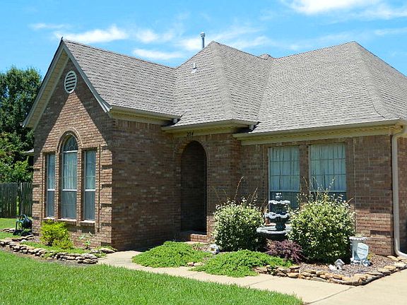 4th image of 204 Wood Trail Cir