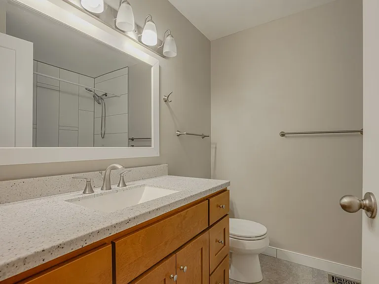 4409 S 292nd St — Photo 15