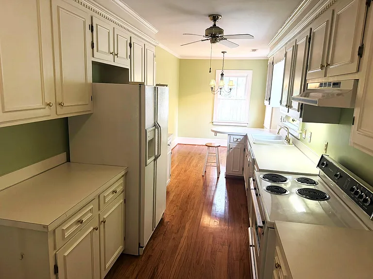 213 Haynsworth St — Photo 12