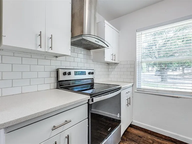 1300 Pioneer Ln — Photo 10