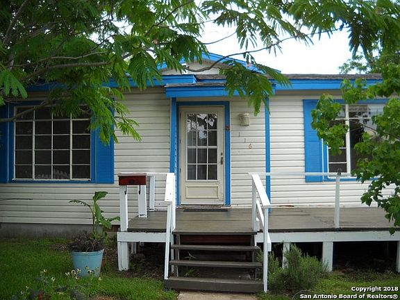 3rd image of 116 Prestwick Blvd