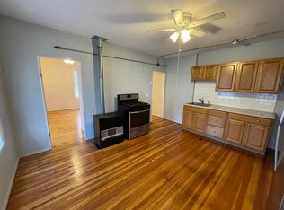 412 Elm St #3R, Woonsocket, RI 02895