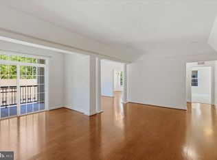 9204 Charleston Dr UNIT 207, Manassas, VA 20110