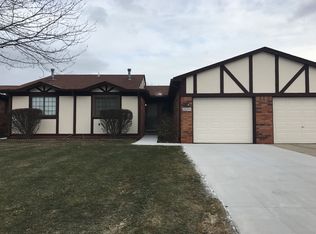 26294 Albert J Dr, Warren, MI 48091