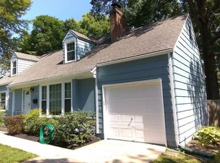 4715 Tomahawk Rd, Prairie Village, KS 66208