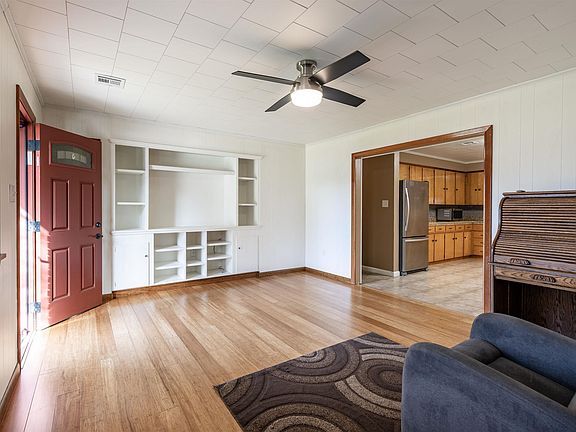 4th image of 106 Gaudet Dr