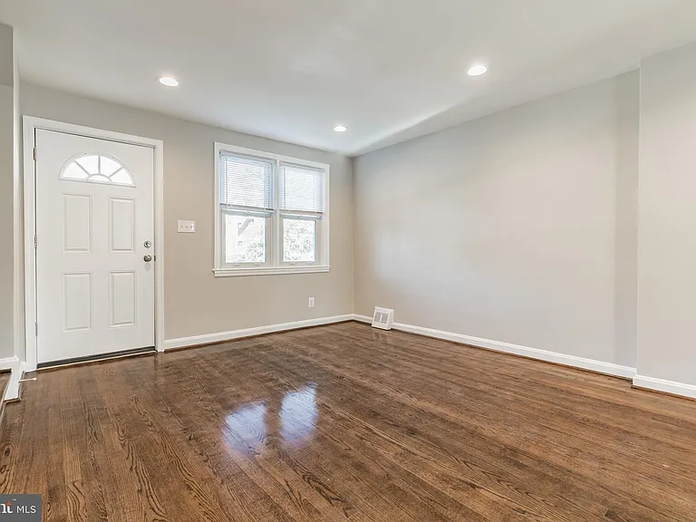 413 Rogers Ave — Photo 12