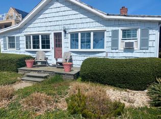 137 Cedarhurst Ave, Point Lookout, NY 11569
