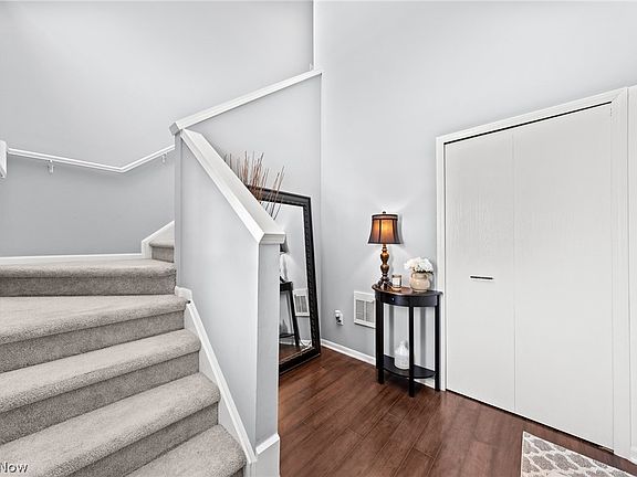 4th image of 7314 Forest Cove Ln APT B