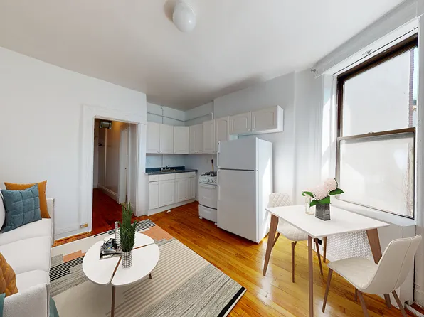 158 West 15th Street image 1 of 9