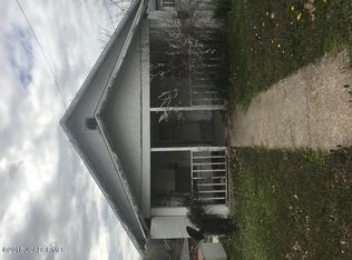 126 Riverside Dr, Jefferson City, MO 65101
