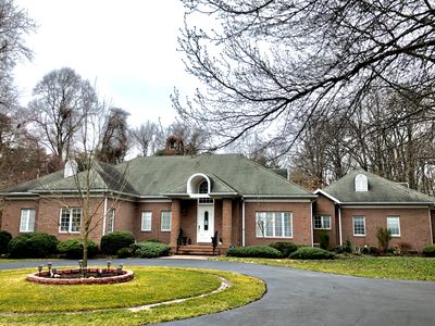 1904 Blue Waters Farm Ln, Pasadena, MD, 21122