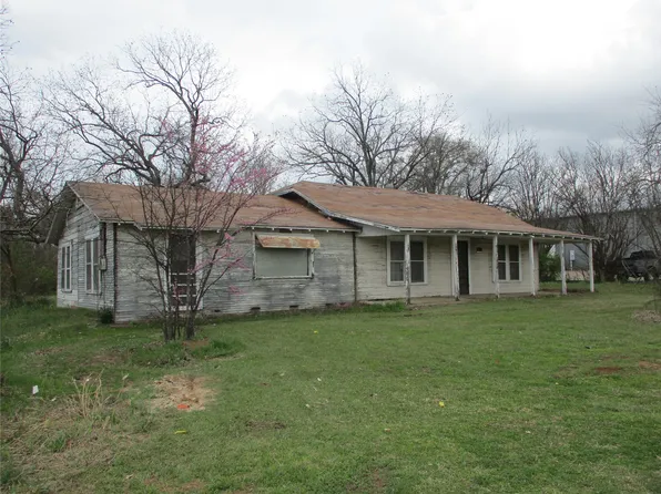 522 E Quitman St, Emory, TX 75440