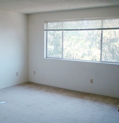 5th image of 1749 Siskiyou Blvd APT 7