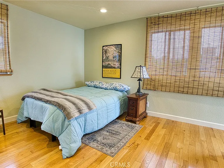 978 Balboa St — Photo 38