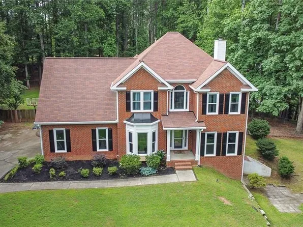2482 Windchase Ct, Buford, GA 30518