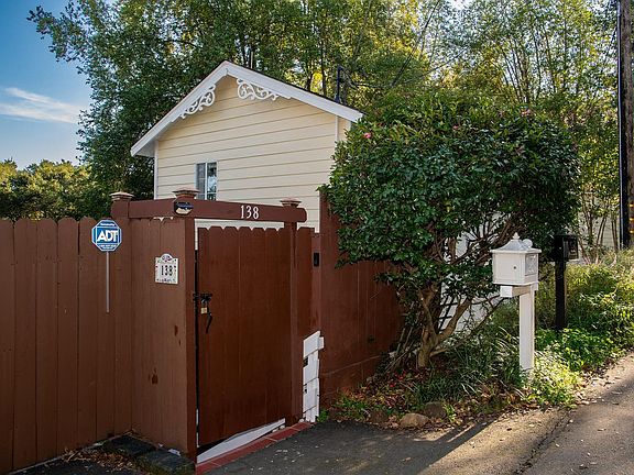 2nd image of 138 Miramar Avenue