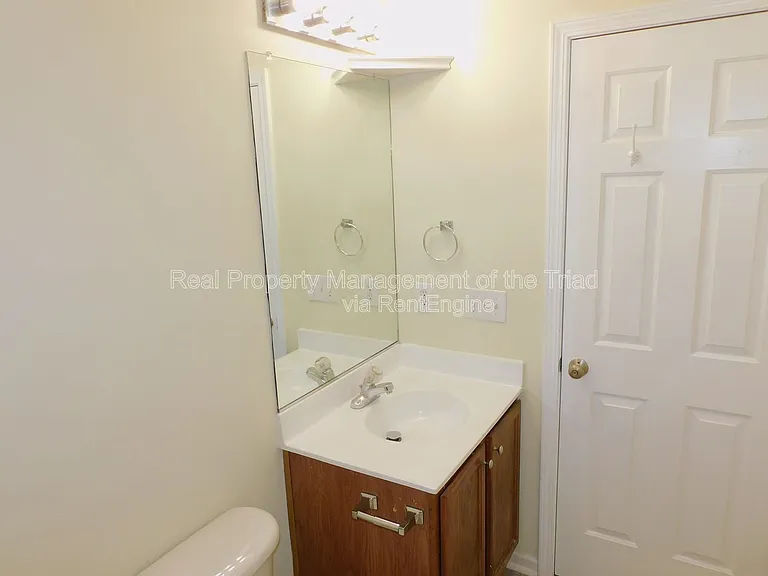 1856 Oakhurst Park Ln — Photo 19