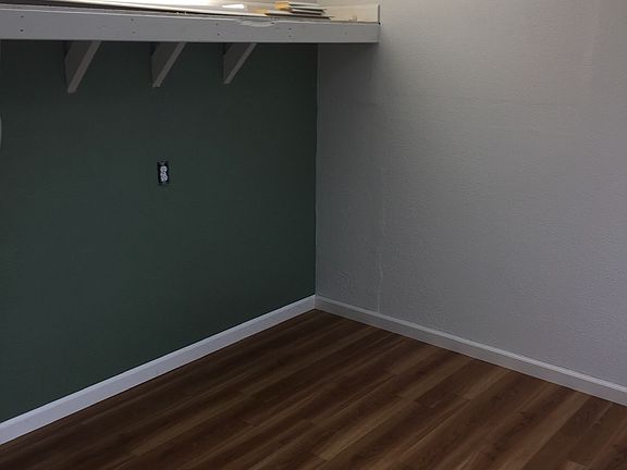 Tuff Shed in side yard